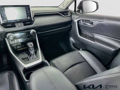 Used 2019 Toyota RAV4 XLE Premium w/ Advanced Technology Package FWD image 23