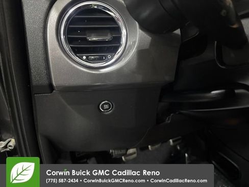 Used 2013 FIAT 500 Abarth w/ Beats Audio Pkg FWD image 12
