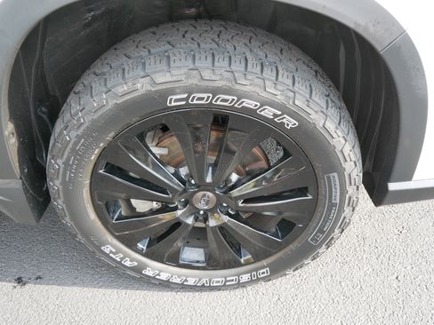 Used 2021 Subaru Ascent Touring image 15