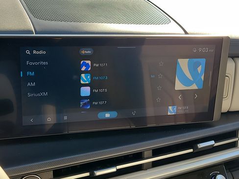 Used 2025 Hyundai Santa Fe SEL image 24