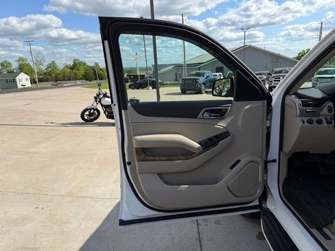 Used 2017 GMC Yukon XL Denali w/ Open Road Package image 13