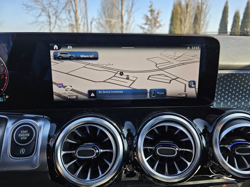 Certified 2025 Mercedes-Benz GLB 250 4MATIC image 26