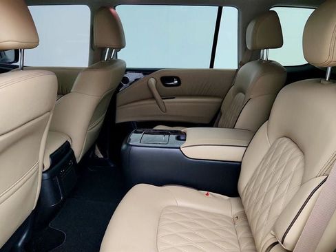 Used 2024 Nissan Armada Platinum w/ Captain's Chairs Package RWD image 22