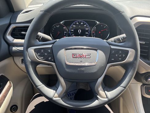 Used 2023 GMC Acadia Denali w/ Denali Ultimate Package FWD image 14