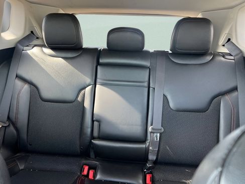 Used 2019 Jeep Compass Trailhawk AWD/4WD image 17