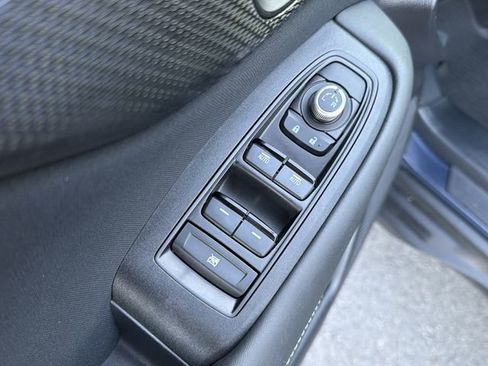 Used 2025 Subaru Outback Premium image 30