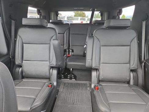 Used 2026 GMC Yukon Denali w/ Advanced Technology Package AWD/4WD image 29