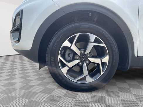 Used 2022 Kia Sportage LX AWD/4WD image 14