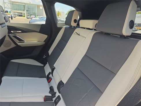 Used 2026 BMW X1 xDrive28i AWD/4WD image 10