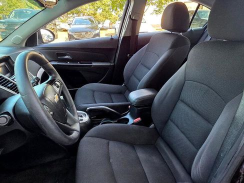 Used 2015 Chevrolet Cruze LT image 8