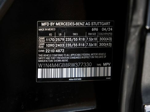 Used 2024 Mercedes-Benz GLB 250 w/ Exclusive Package image 61