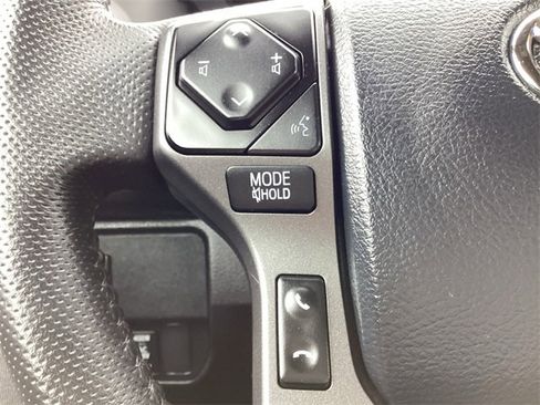 Certified 2023 Toyota Tacoma TRD Off-Road image 18