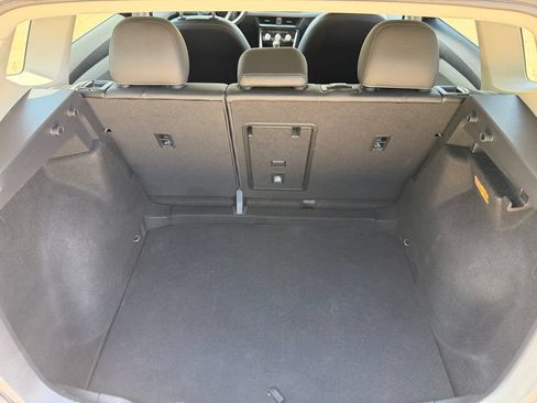 Certified 2023 Volkswagen Taos SE FWD image 25