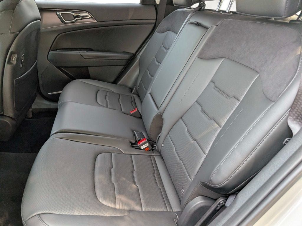 New 2026 Kia Sportage SX FWD image 19
