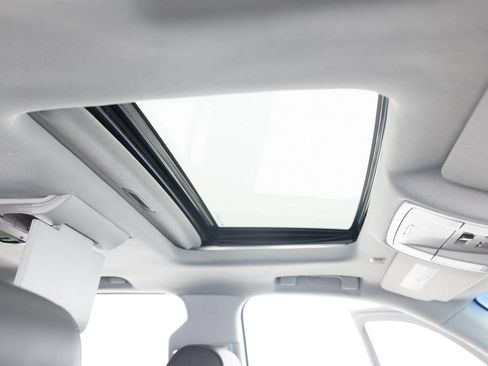 Used 2016 GMC Yukon XL Denali w/ Open Road Package image 35