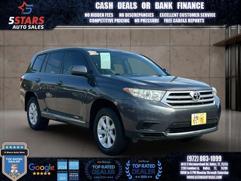 Used 2013 Toyota Highlander FWD image 1