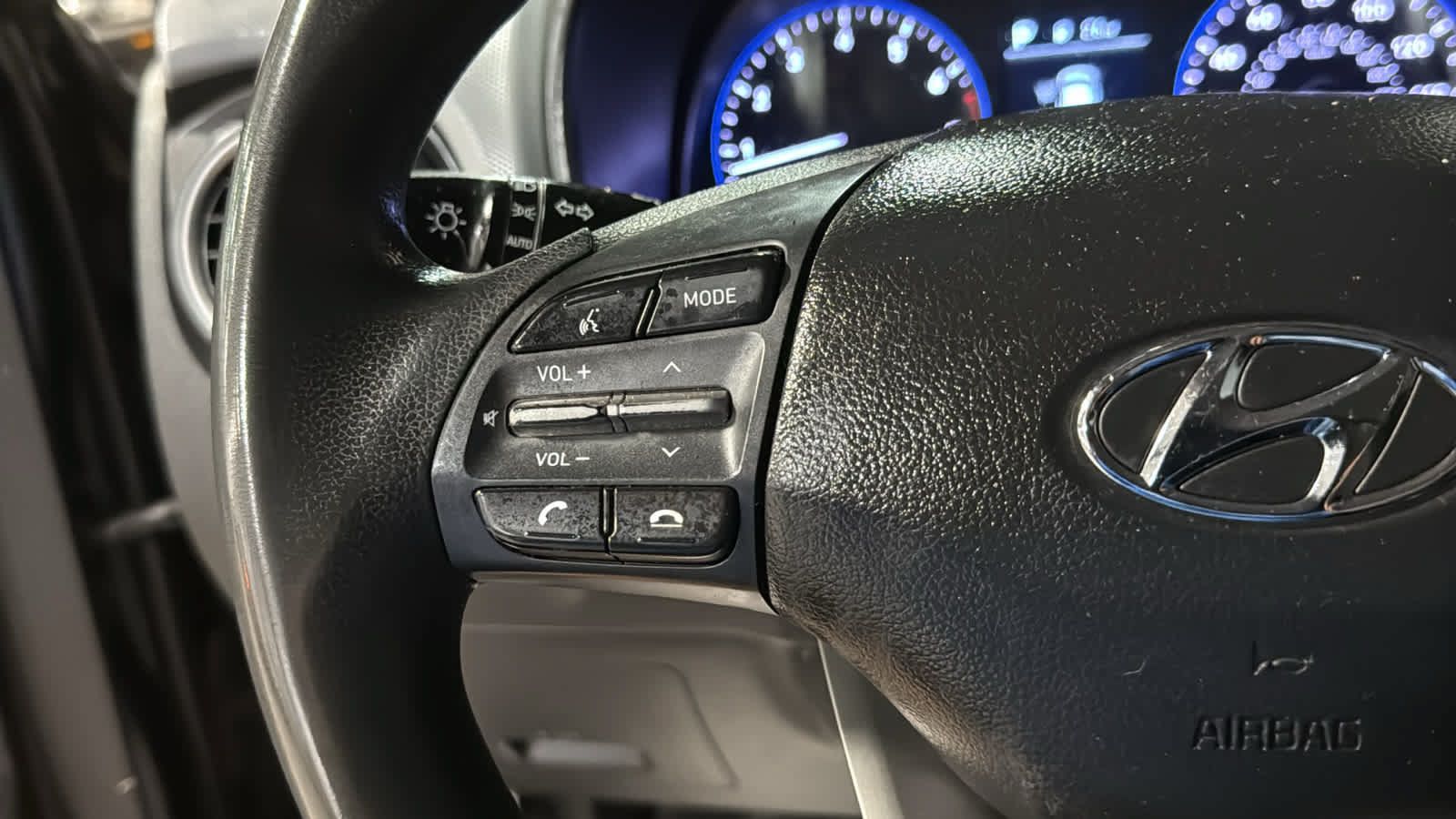 Used 2019 Hyundai Kona SE AWD/4WD image 12