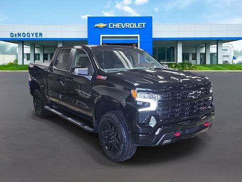 Used 2026 Chevrolet Silverado 1500 LT Trail Boss w/ Safety Package AWD/4WD image 4