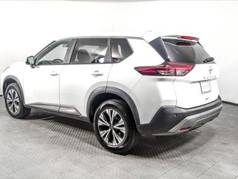 Used 2022 Nissan Rogue SV FWD image 6