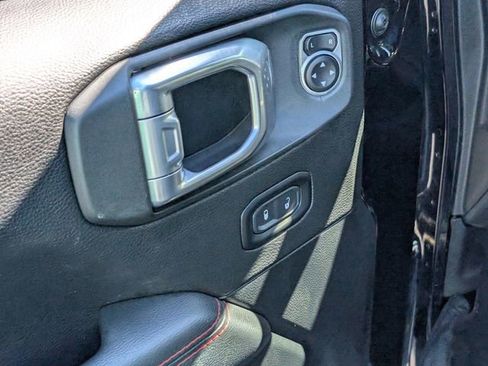 Used 2020 Jeep Wrangler Unlimited Rubicon w/ Dual Top Group image 15