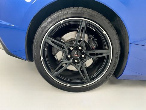 Used 2021 Chevrolet Corvette Stingray Preferred Cpe w/ Z51 Performance Package RWD image 26