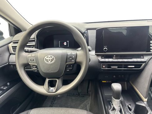 Used 2025 Toyota Camry LE FWD image 54