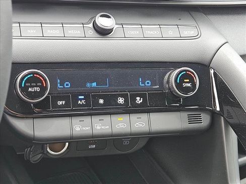 New 2026 Hyundai Elantra Sport FWD image 15