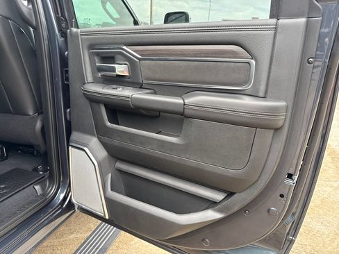New 2026 RAM 2500 Laramie AWD/4WD image 27