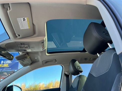 New 2025 Volkswagen Taos SE image 23