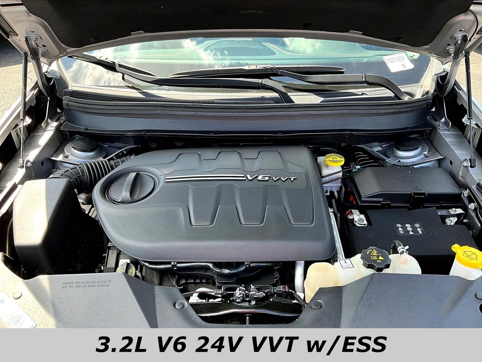 Used 2022 Jeep Cherokee Trailhawk w/ Trailer Tow Group AWD/4WD image 29