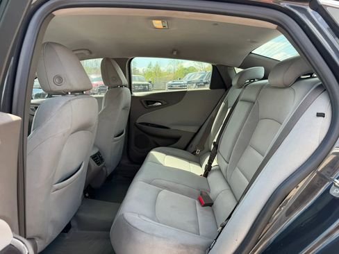 Used 2016 Chevrolet Malibu LT image 17