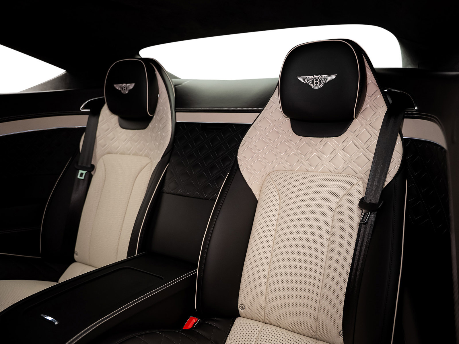 Used 2022 Bentley Continental GT AWD/4WD image 42