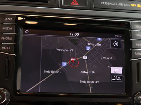 Used 2017 Volkswagen Tiguan Sport AWD/4WD image 18