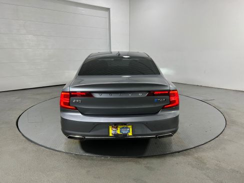 Used 2018 Volvo S90 T6 Inscription w/ Convenience Package image 30