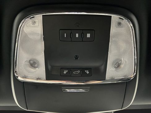 Used 2018 Jeep Grand Cherokee Limited AWD/4WD image 33