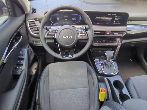 New 2026 Kia Seltos S image 11