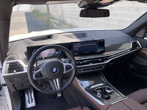 Used 2026 BMW X5 M60i AWD/4WD image 18