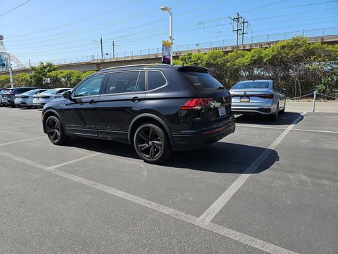Used 2023 Volkswagen Tiguan SE R-Line FWD image 7