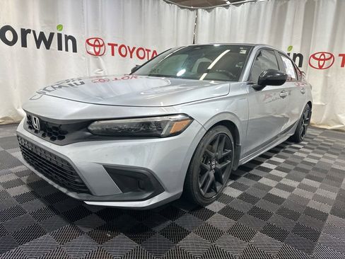 Used 2022 Honda Civic Sport image 3