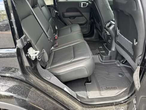 New 2026 Jeep Wrangler Unlimited Rubicon AWD/4WD image 16