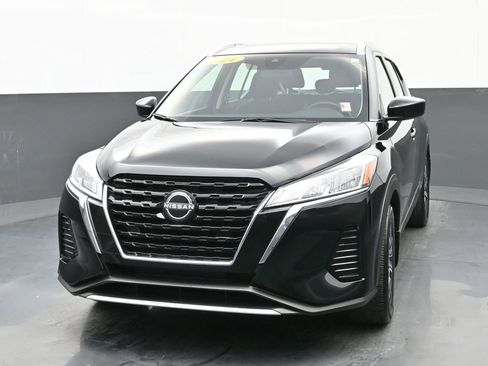 Used 2024 Nissan Kicks SV image 7