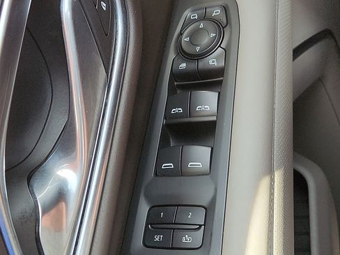 Used 2021 GMC Yukon XL SLT w/ SLT Premium Package AWD/4WD image 22