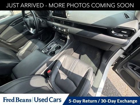 Used 2024 Honda Pilot Elite image 16