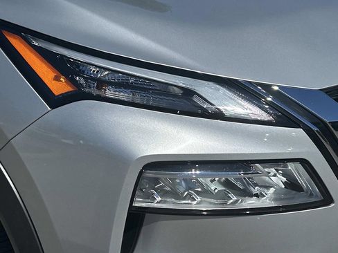 Certified 2023 Nissan Rogue SV AWD/4WD image 10