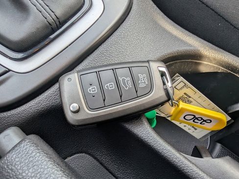 Used 2020 Hyundai Kona SE image 18