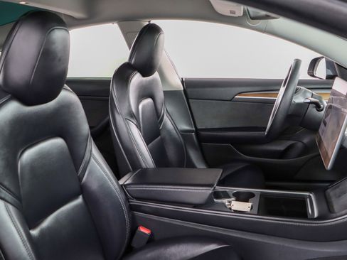 Used 2022 Tesla Model 3 Performance image 24