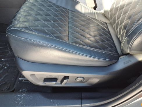 Used 2022 Mitsubishi Outlander SEL image 14