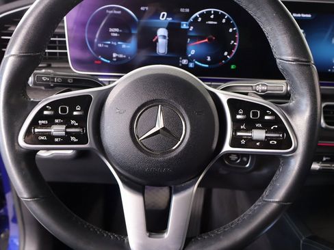 Used 2020 Mercedes-Benz GLE 350 4MATIC image 3