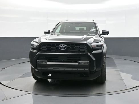 Certified 2025 Toyota 4Runner TRD Off-Road Premium AWD/4WD image 2