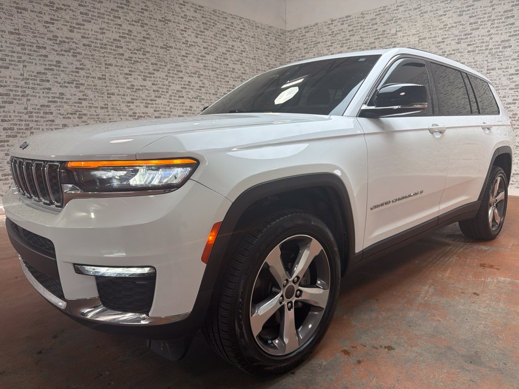 Used 2021 Jeep Grand Cherokee L Limited RWD image 3